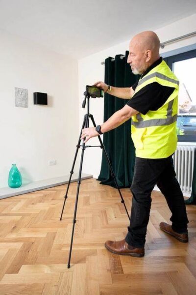 Part L building regulations air tightness test